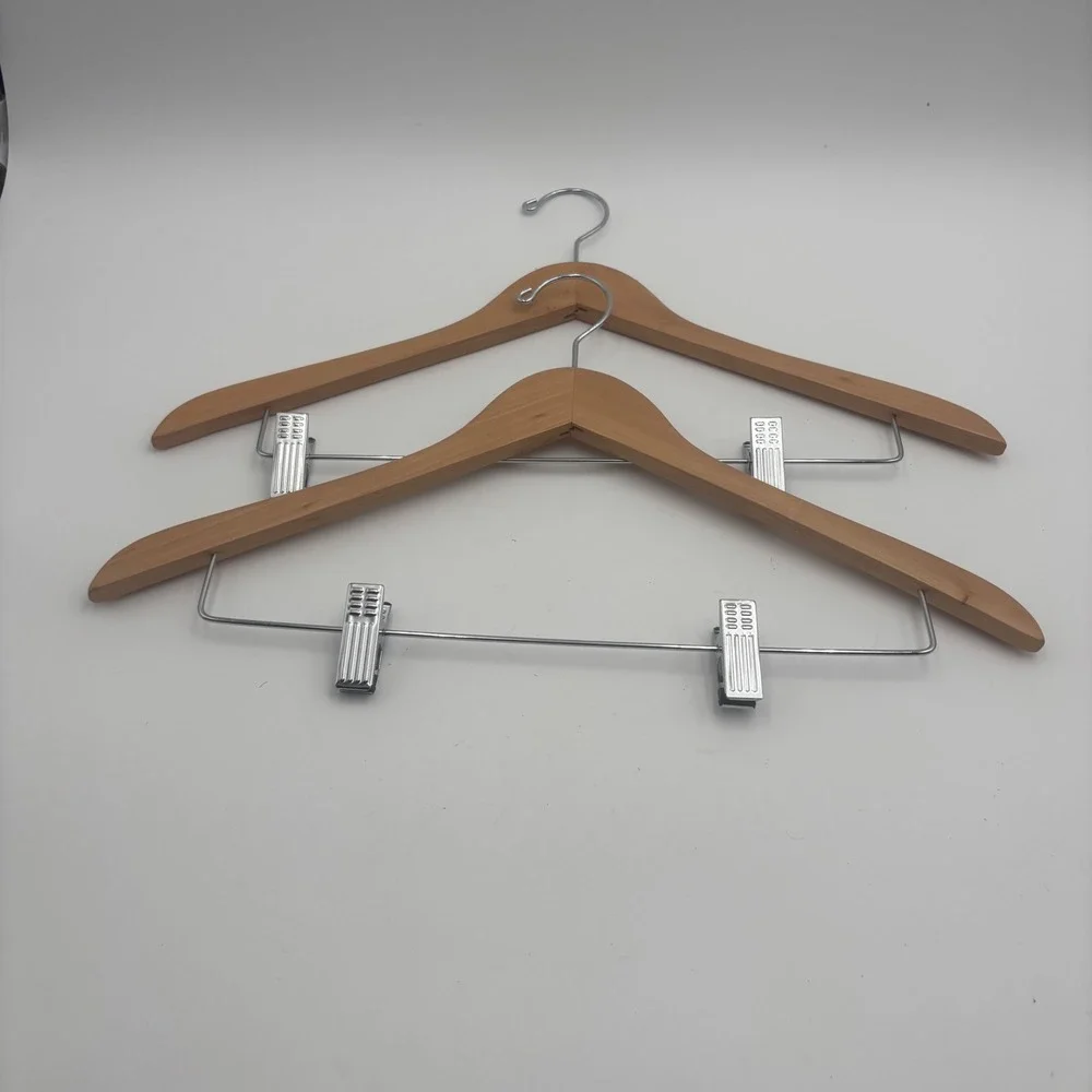 Wooden Hangers Set of 8 Brown Excellent Mixed Styles